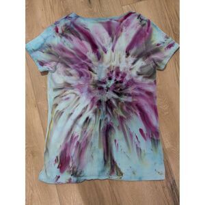 Upcycled Hand-Dyed Tie Dye V-Neck Tee – Women’s 2XL – One of a Kind
